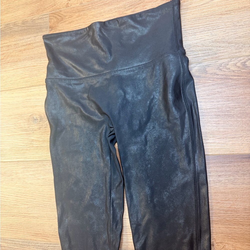 SPANX Faux Leather Leggings Size M Black High Rise Power Waist Shaping - Picture 7 of 9